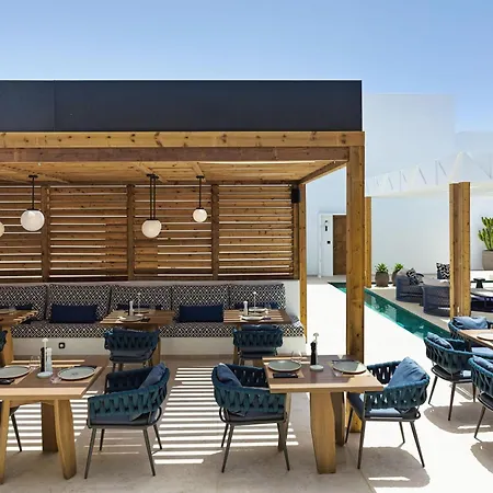 Lyo Boutique Super Paradise Beach (Mykonos)