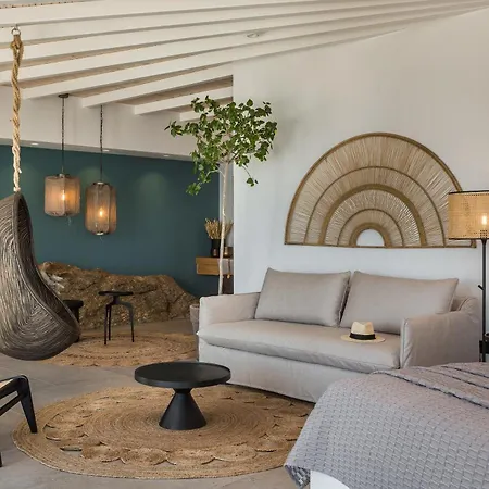 Lyo Boutique Super Paradise Beach (Mykonos)