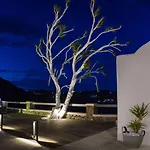 Lyo Boutique Hotel 4*