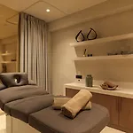 Lyo Boutique Hotel 4*