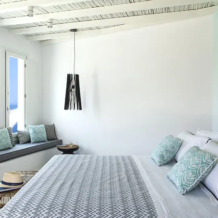 Lyo Boutique Super Paradise Beach (Mykonos)